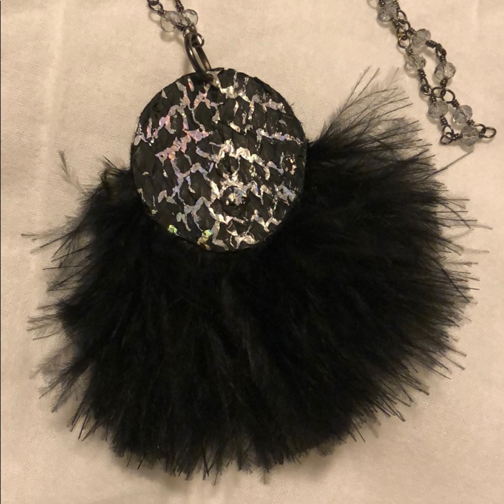 Necklace - Picture 2 of 3